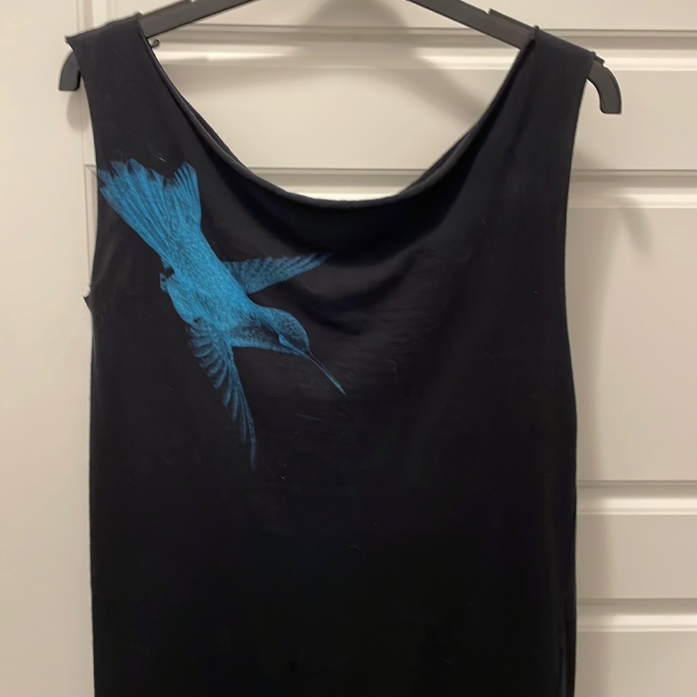 American Apparel Small black top painted blue hummingbird